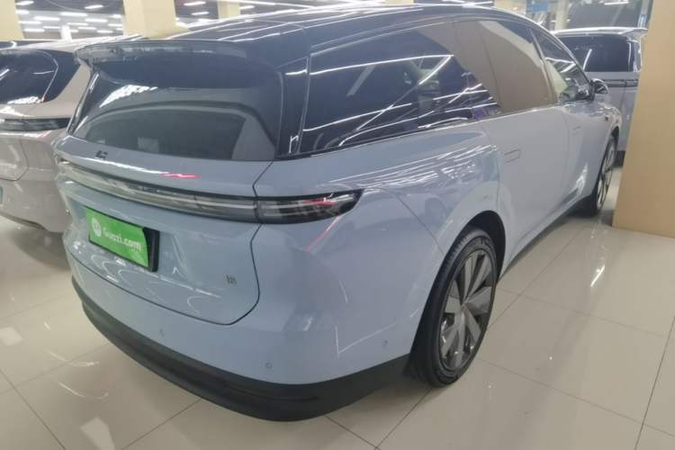 Used Li Auto i8 2025 Model Standard Version Rear Right 45 Deg
