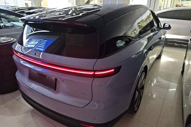 Used Li Auto i8 2025 Model Standard Version Rear Right 45 Deg