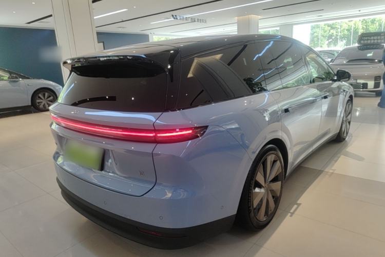 Used Li Auto i8 2025 Model Standard Version Rear Right 45 Deg
