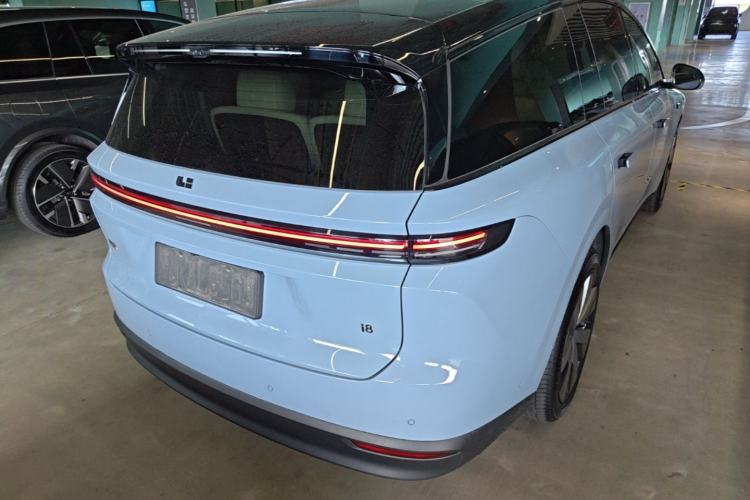 Used Li Auto i8 2025 Model Standard Version Rear Right 45 Deg