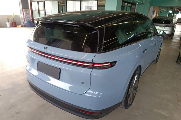 Used Li Auto i8 2025 Model Standard Version Rear Right 45 Deg