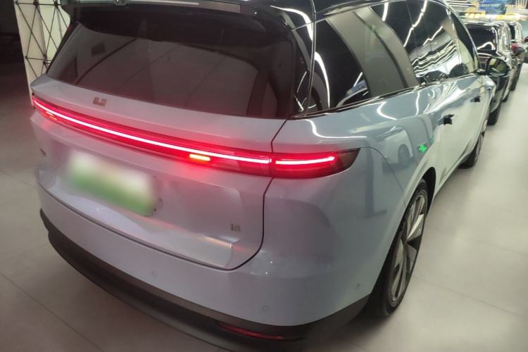 Used Li Auto i8 2025 Model Standard Version Rear Right 45 Deg