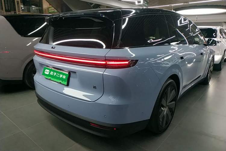 Used Li Auto i8 2025 Model Standard Version Rear Right 45 Deg