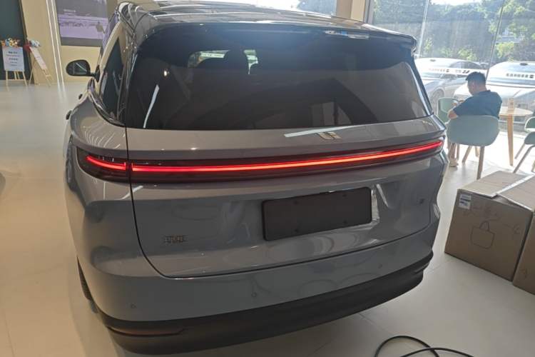 Used Li Auto i8 2025 Model Standard Version Rear