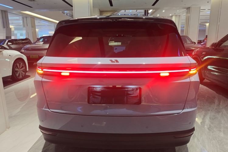 Used Li Auto i8 2025 Model Standard Version Rear