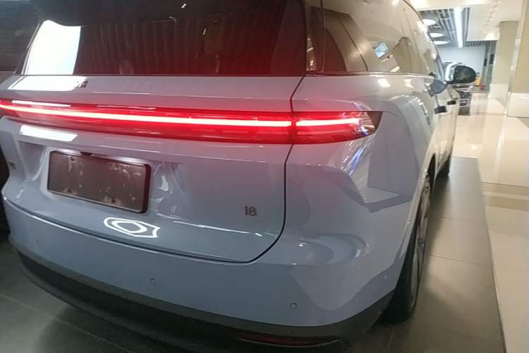 Used Li Auto i8 2025 Model Standard Version Right Rear Taillight