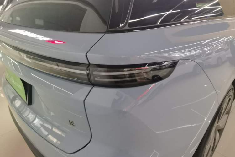 Used Li Auto i8 2025 Model Standard Version Right Rear Taillight