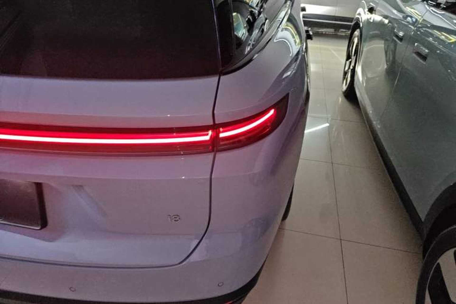 Used Li Auto i8 2025 Model Standard Version Right Rear Taillight