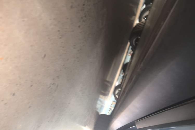 Used Li Auto i8 2025 Model Standard Version Right Side Sill