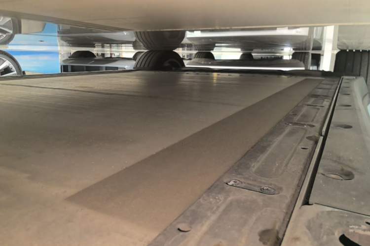 Used Li Auto i8 2025 Model Standard Version Right Side Sill