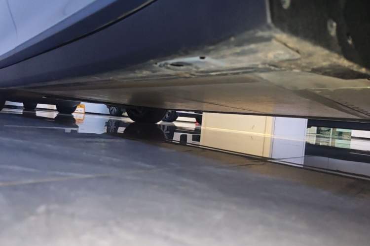 Used Li Auto i8 2025 Model Standard Version Right Side Sill
