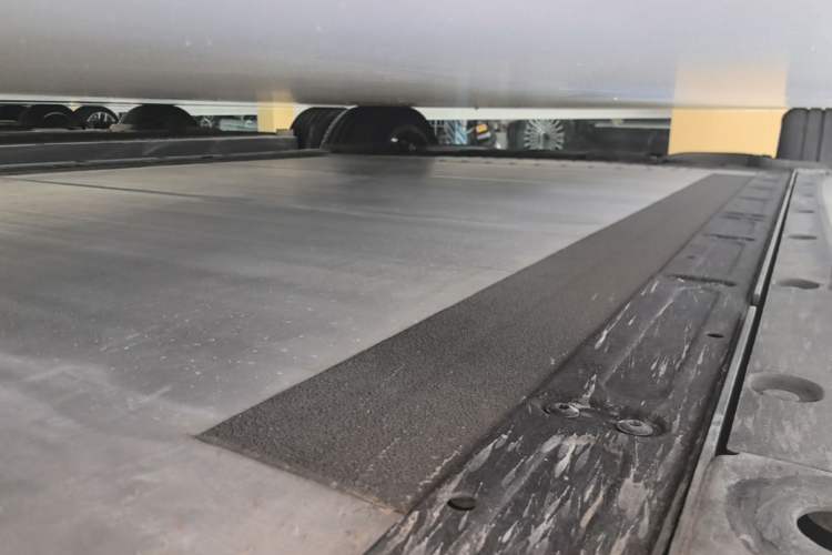 Used Li Auto i8 2025 Model Standard Version Right Side Sill