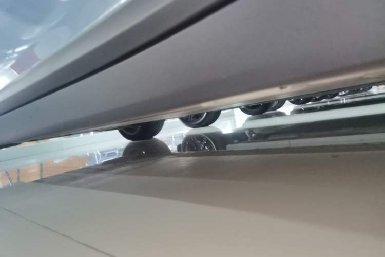 Used Li Auto i8 2025 Model Standard Version Right Side Sill