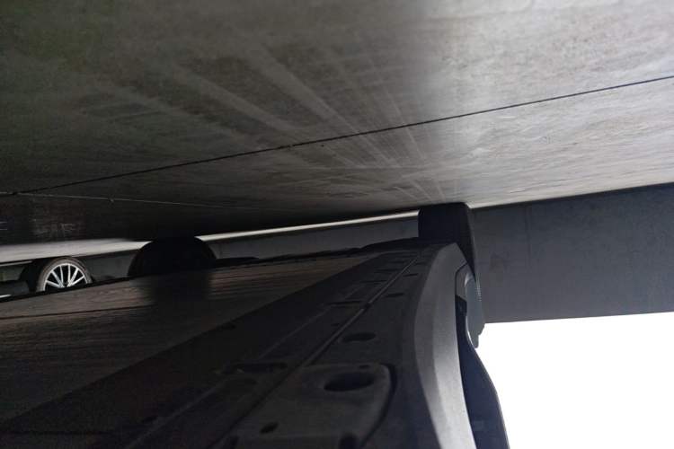 Used Li Auto i8 2025 Model Standard Version Right Side Sill