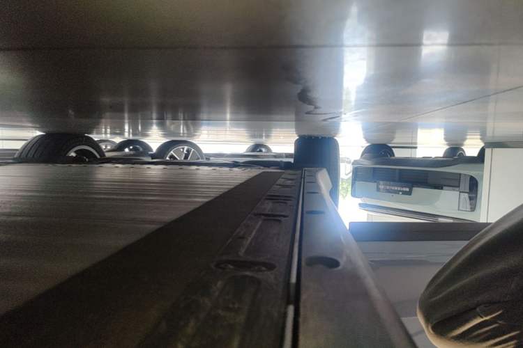 Used Li Auto i8 2025 Model Standard Version Right Side Sill