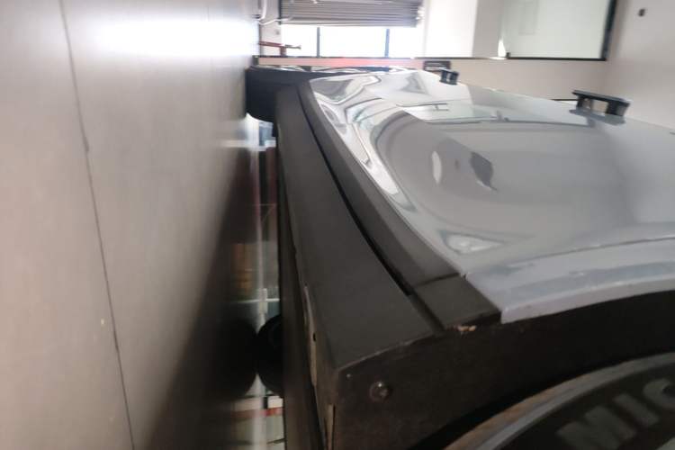 Used Li Auto i8 2025 Model Standard Version Right Side Sill