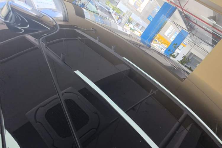 Used Li Auto i8 2025 Model Standard Version Roof
