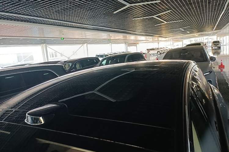 Used Li Auto i8 2025 Model Standard Version Roof