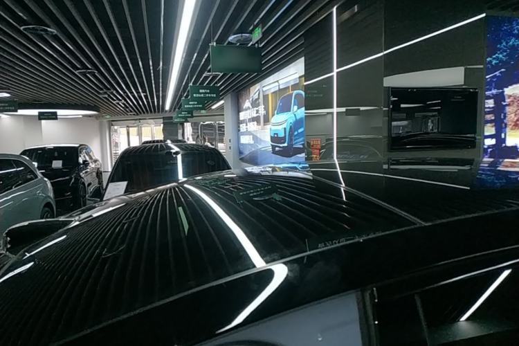 Used Li Auto i8 2025 Model Standard Version Roof