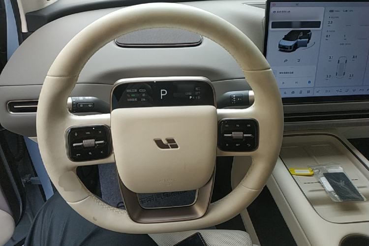 Used Li Auto i8 2025 Model Standard Version Steering Wheel