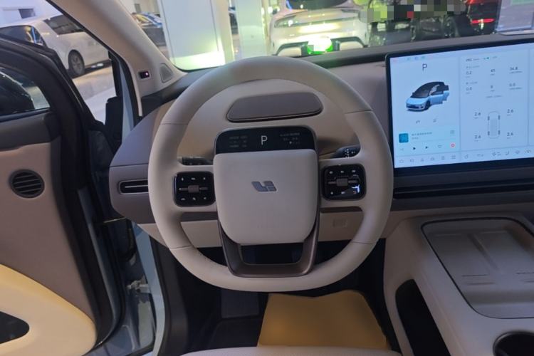 Used Li Auto i8 2025 Model Standard Version Steering Wheel