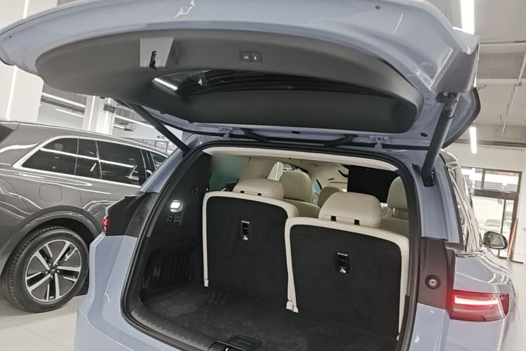 Used Li Auto i8 2025 Model Standard Version Trunk