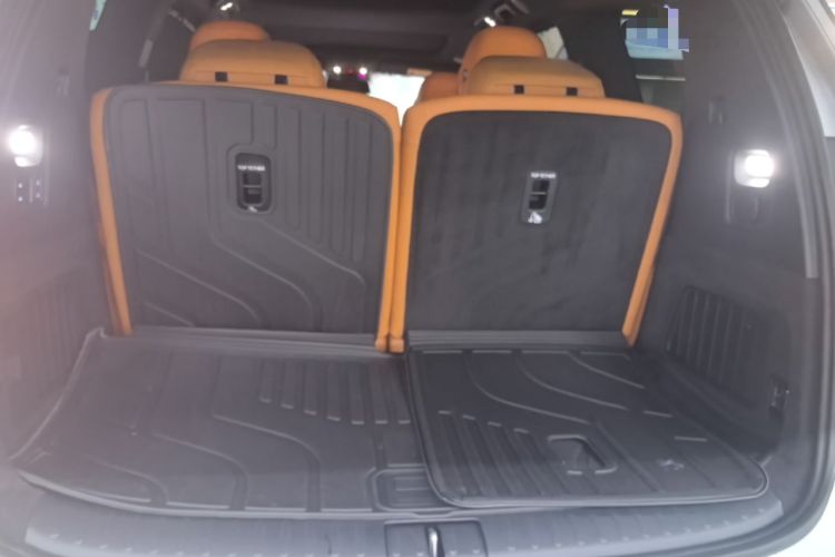 Used Li Auto i8 2025 Model Standard Version Trunk