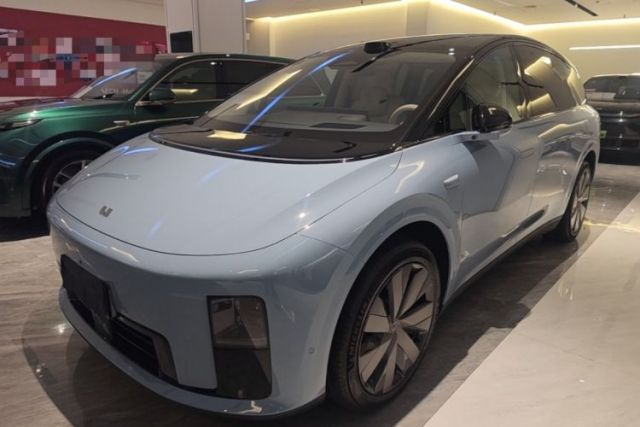 Used Li Auto i8 2025 Model Standard Version