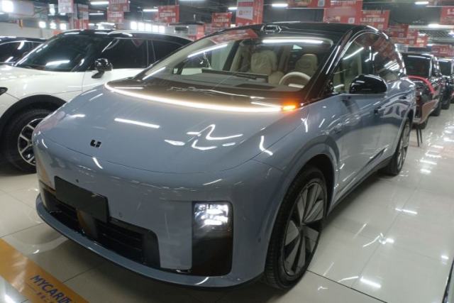 Used Li Auto i8 2025 Model Standard Version