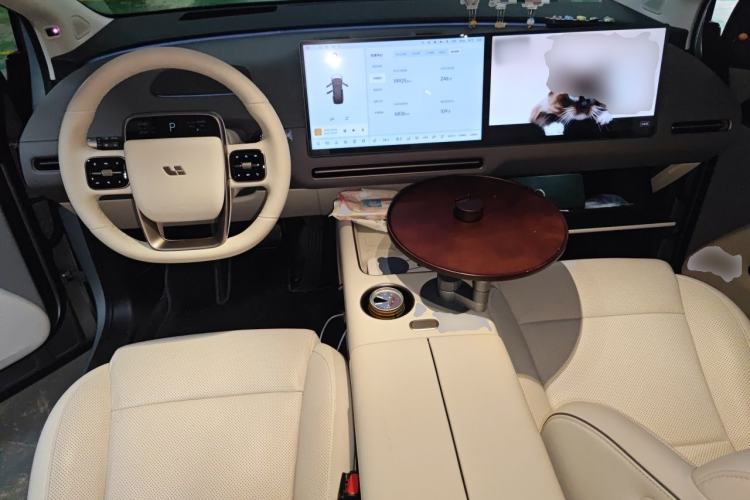 Used Li Auto i8 2025 Model Standard Version Center Console