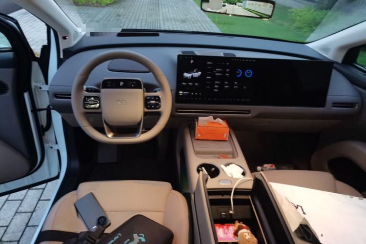 Used Li Auto i8 2025 Model Standard Version Center Console