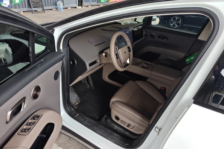 Used Li Auto i8 2025 Model Standard Version Driver Seat