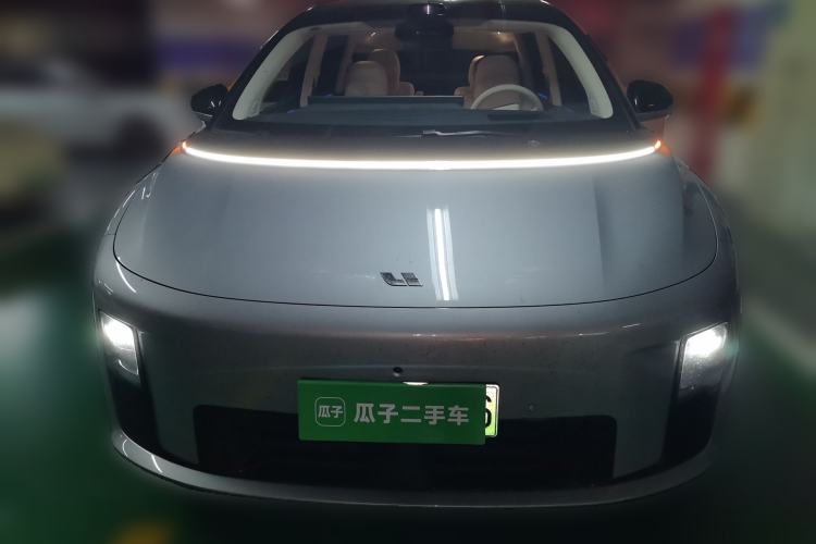 Used Li Auto i8 2025 Model Standard Version Front