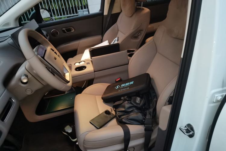 Used Li Auto i8 2025 Model Standard Version Left Front Seat