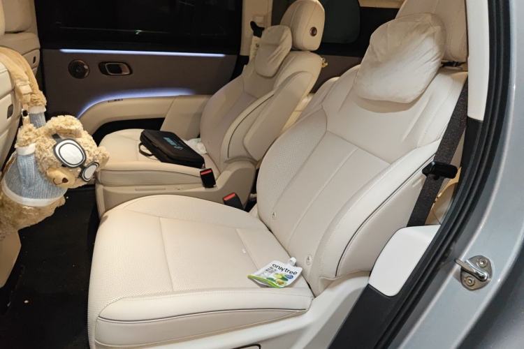 Used Li Auto i8 2025 Model Standard Version Left Rear Seat