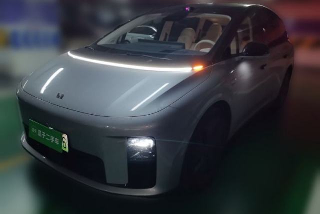 Used Li Auto i8 2025 Model Standard Version