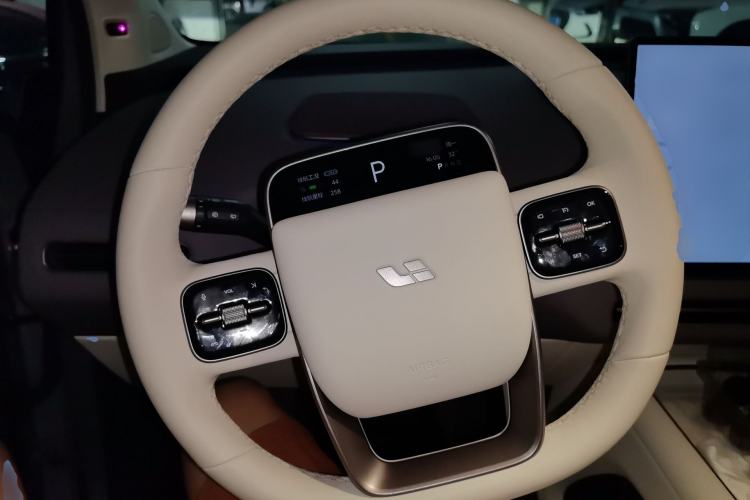 Used Li Auto i8 2025 Model Standard Version Steering Wheel