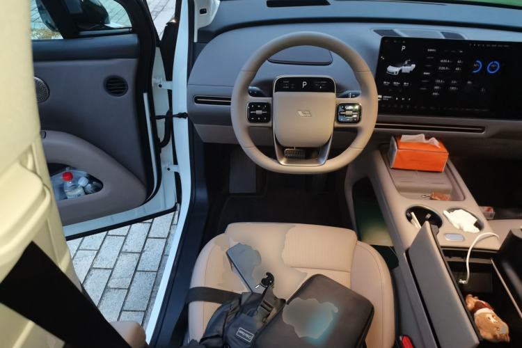 Used Li Auto i8 2025 Model Standard Version Steering Wheel