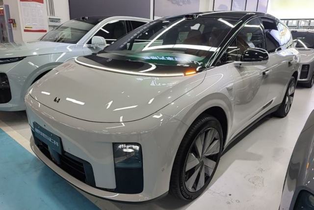 Used Li Auto i8 2025 Model Standard Version