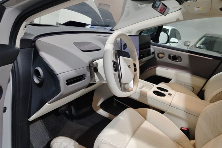 Used Li Auto i8 2025 Model Standard Version Center Console