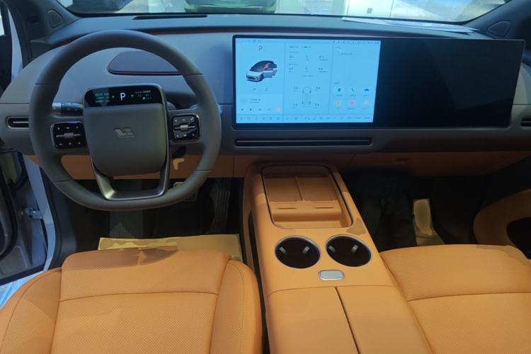 Used Li Auto i8 2025 Model Standard Version Center Console