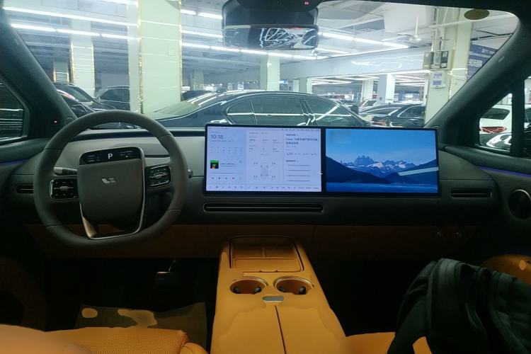 Used Li Auto i8 2025 Model Standard Version Center Console