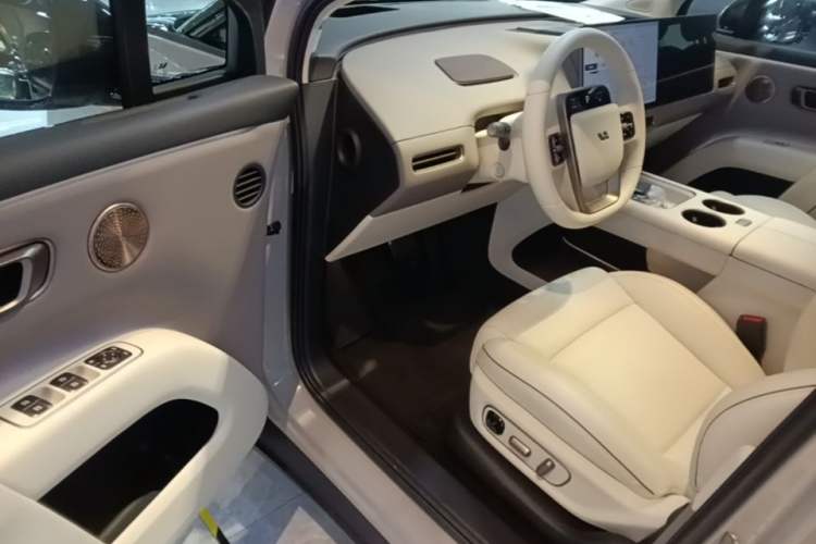 Used Li Auto i8 2025 Model Standard Version Driver Seat