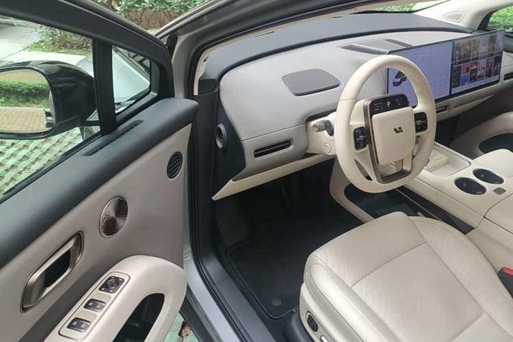Used Li Auto i8 2025 Model Standard Version Driver Seat