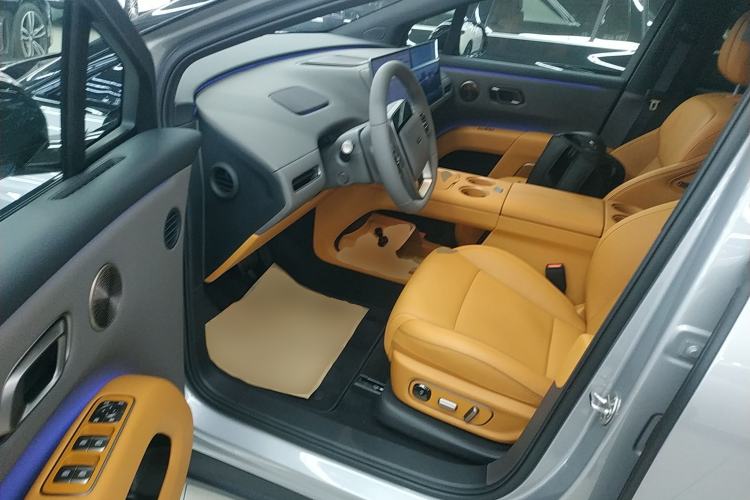 Used Li Auto i8 2025 Model Standard Version Driver Seat