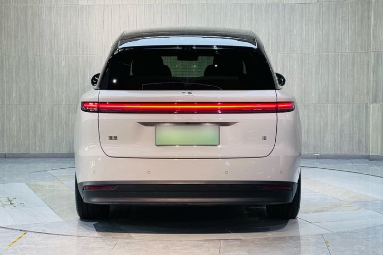 Used Li Auto i8 2025 Model Standard Version Exterior 4