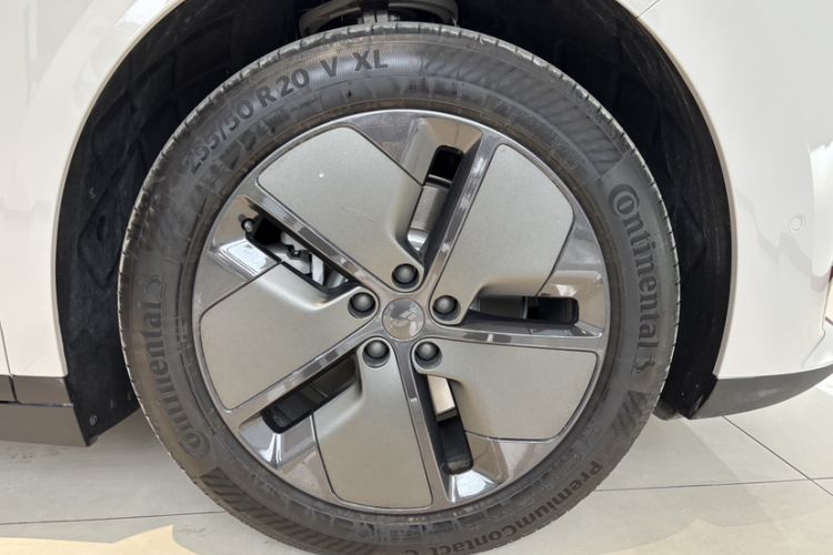 Used Li Auto i8 2025 Model Standard Version Exterior 7