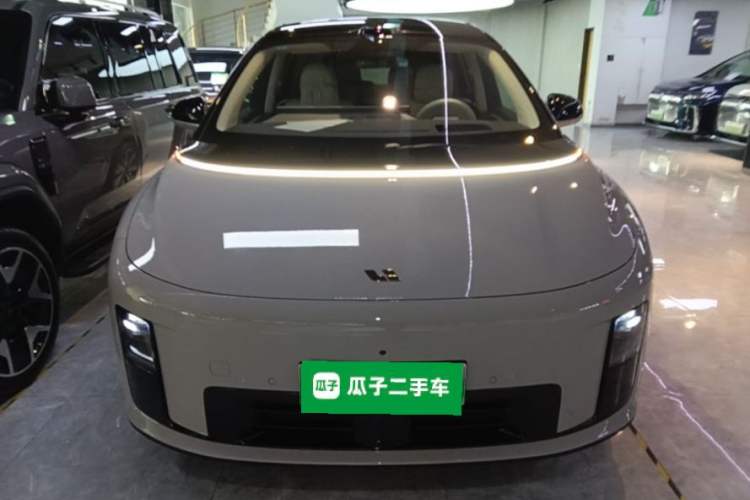 Used Li Auto i8 2025 Model Standard Version Front