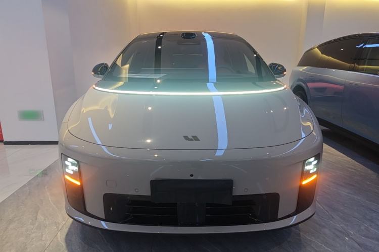Used Li Auto i8 2025 Model Standard Version Front