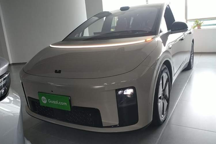 Used Li Auto i8 2025 Model Standard Version Front
